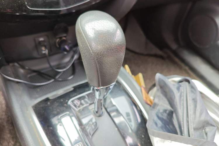 Used Nissan Qashqai 2017 2.0L CVT Elite Edition China V Standard Gear Lever