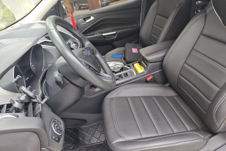 Used Ford Kuga 2019 EcoBoost 180 Two-Wheel-Drive Platinum Edition China V Standard Left Front Seat