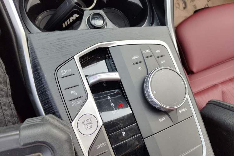 Used BMW 3 Series 2025 325Li M Sport Package Gear Lever