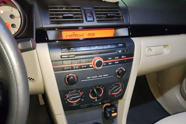 Used Mazda 3 2010 1.6L Automatic Classic Stylish Version Audio And AC Panel