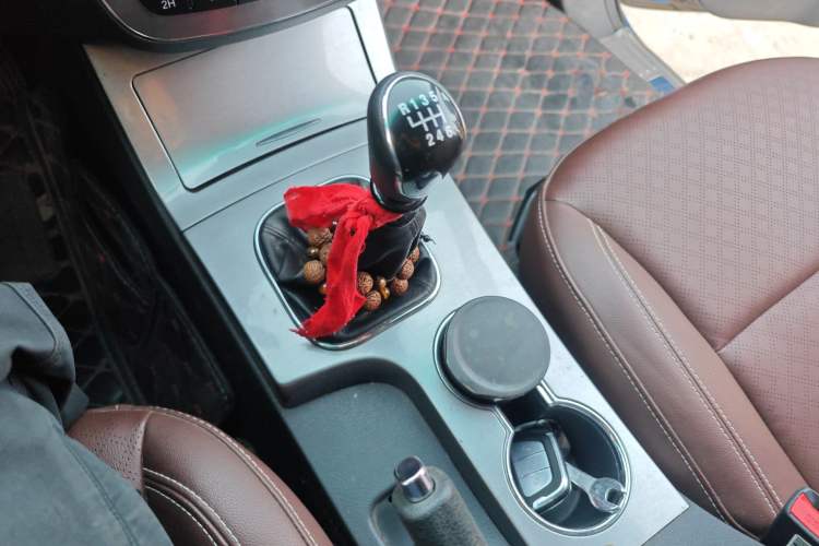 Used JAC Group T8 2019 2.0T Gasoline 4x4 Prestige Version Standard Double Cabin HFC4GA3-4D
