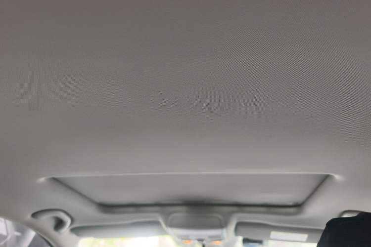 Used Volkswagen Sagitar 2015 1.6L Manual Comfort Model