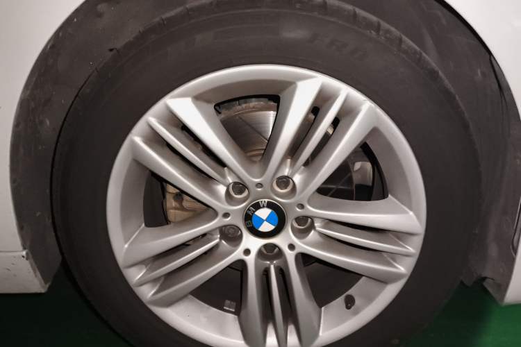 Used BMW 3 Series 2015 320Li Luxury Design Package
