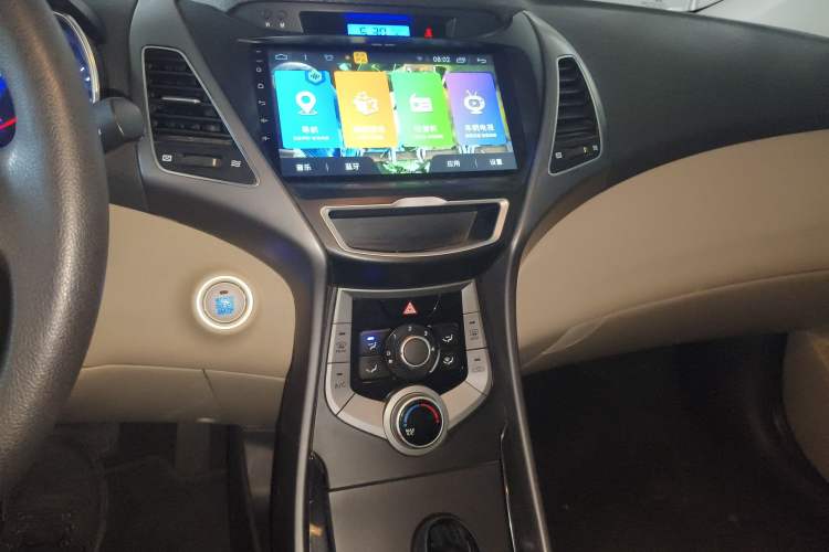 Used Hyundai Elantra (5th Generation / Langdong) 2015 1.6L Automatic Leading Model
