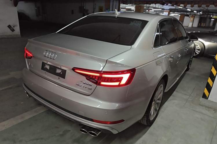 Used Audi A4L 2018 30th Anniversary Edition 40 TFSI Fashion Model
