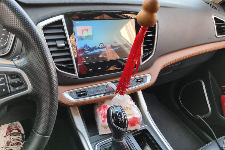 Used Geely Auto Vision X6 2018 1.4T CVT 4G Connected Flagship Edition