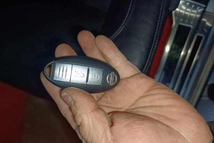 Used Nissan Terra 2018 2.5L Automatic 2WD Luxury Edition
