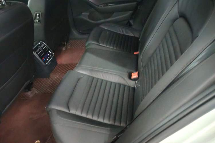 Used Volkswagen Magotan 2018 Facelift 330TSI DSG Luxury Model