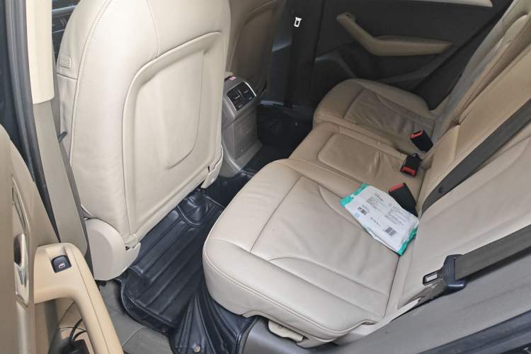 Used Audi Q5 2012 2.0TFSI Technology Model Left Rear Seat