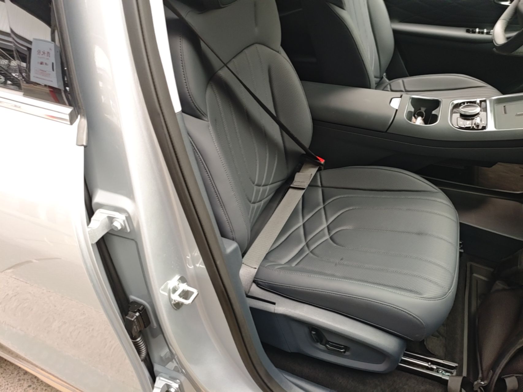 Geely Galaxy Xingjian 7 EM-i 2026 Model 135km Leading Edition — снимка 19