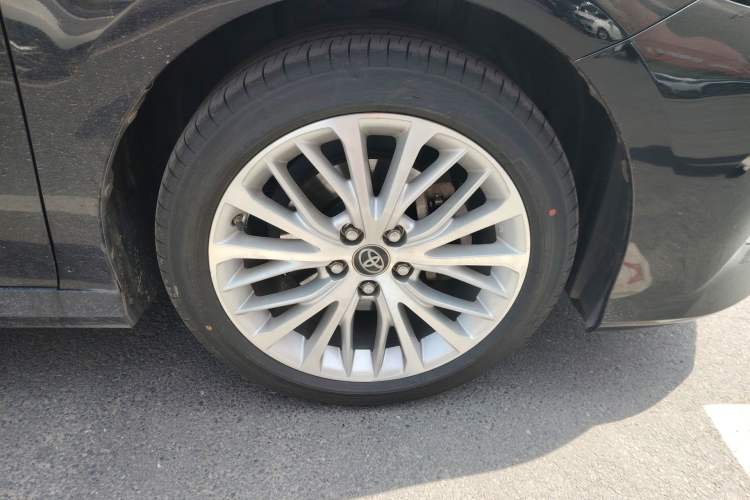 Used Toyota Camry 2018 2.5G Luxury Edition Right Front Wheel Hub