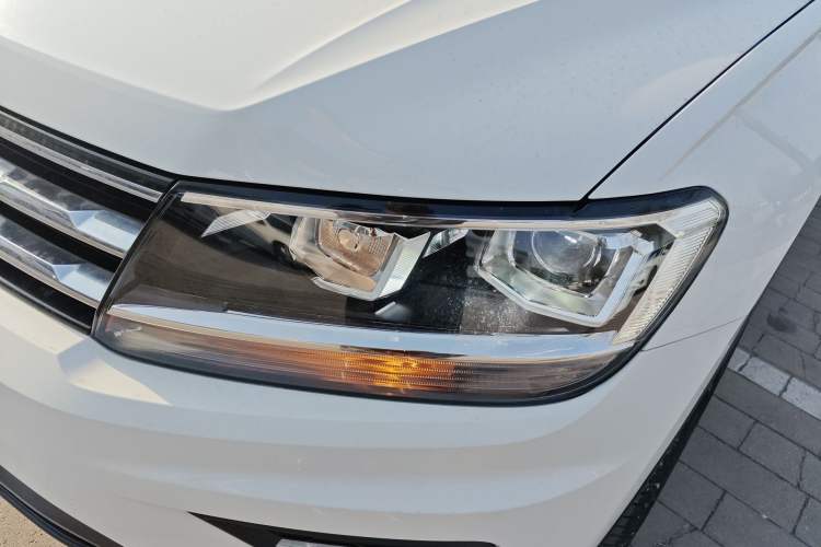 Used Volkswagen Tiguan L 2021 330TSI Automatic Two-Wheel Drive Smart Edition Left Front Headlight