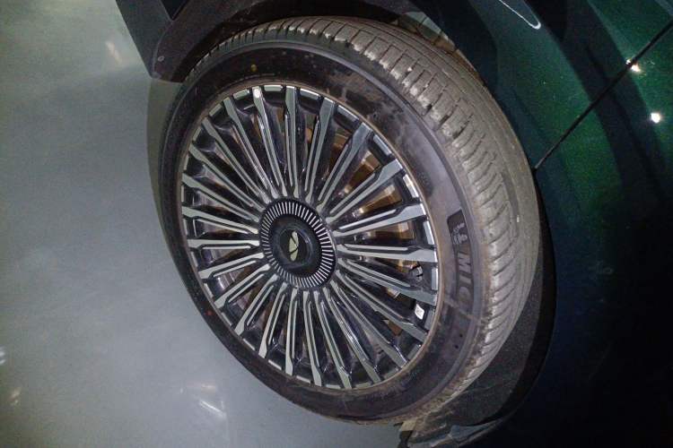 Used Chery T11 2026 Model 220 All-Wheel Drive Family Fun Edition Exterior 5