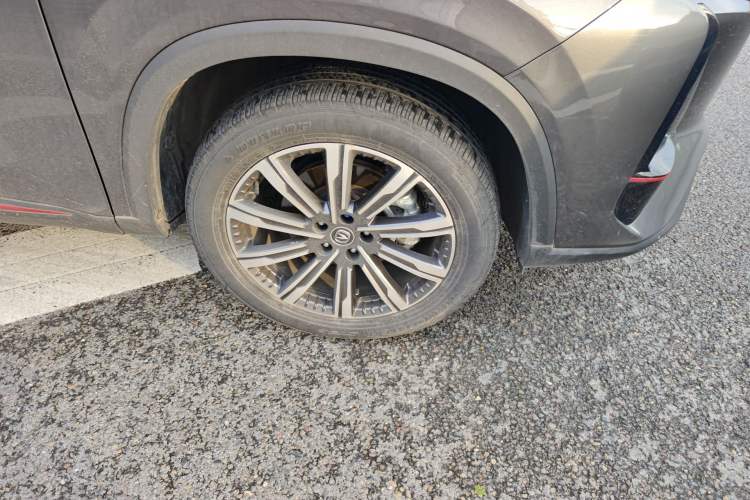 Used CHANGAN CS75 PLUS 2022 2nd Generation 2.0T Automatic Navigation Version Right Front Wheel Hub