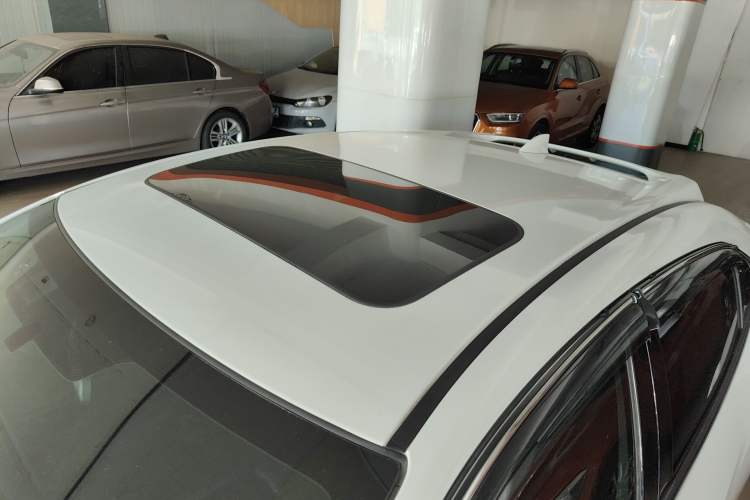 Used Honda Civic 2021 HATCHBACK 220TURBO CVT New Trendsetter