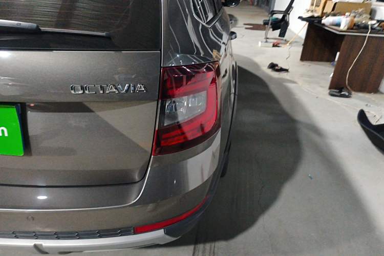 Used Skoda Octavia 2018 Station Wagon TSI280 DSG Flagship Edition
