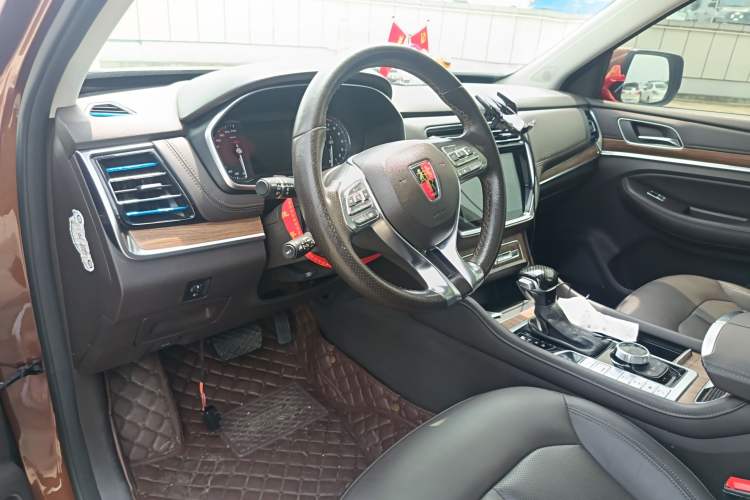 Used Roewe RX8 2018 30T Smart Connectivity All-Wheel Drive Supreme Edition