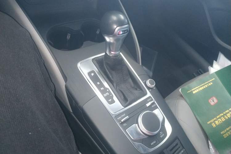 Used Audi A3 2018 30th Anniversary Edition Sportback 35 TFSI Ambition Model Gear Lever