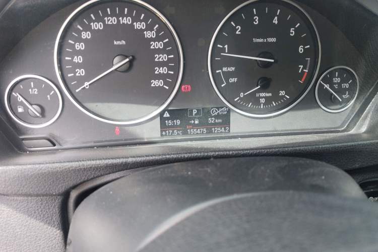 Used BMW 3 Series 2016 320Li Ambition Model
