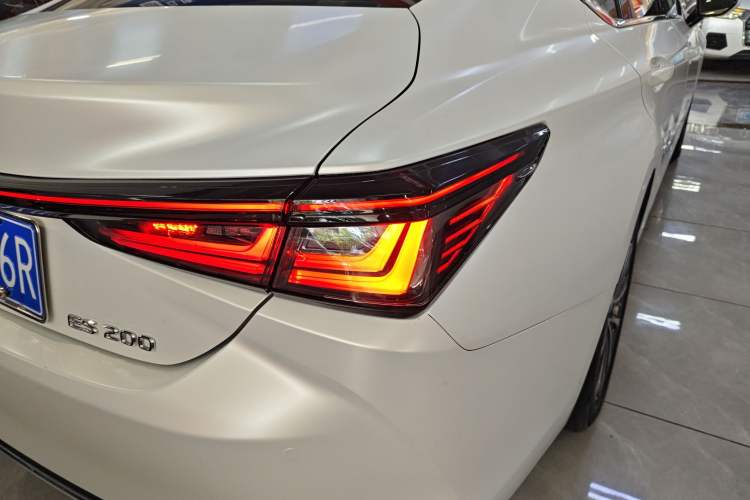 Used Lexus ES 2025 200 Premium Edition