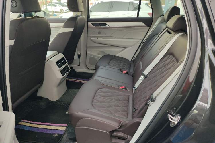 Used Volkswagen Tavendor 2023 380TSI Four-Wheel Drive R-Line Cruise Edition