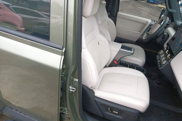 Used iCAR V23 2025 401 Two-Wheel Drive Advanced Edition Right Front Seat