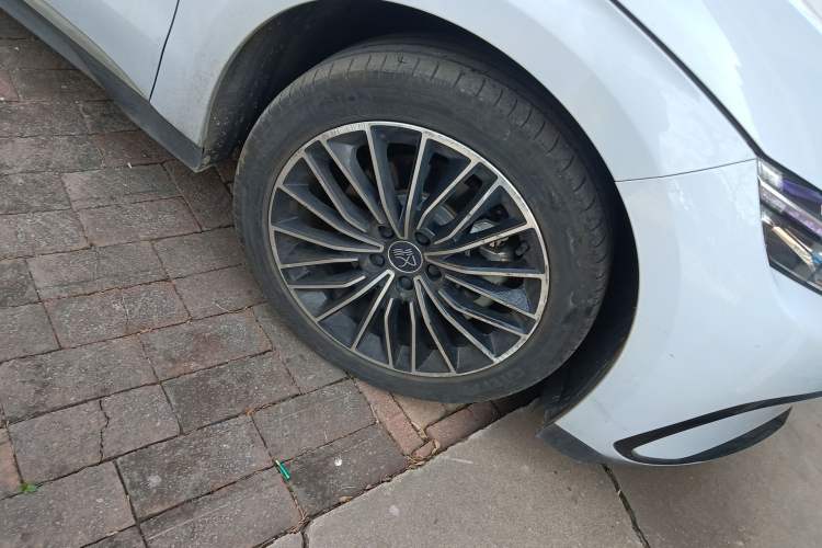 Used BYD Han 2024 EV Glory Edition 506KM Front-Wheel-Drive Premium Model