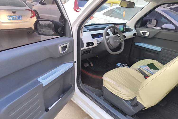 Used Geely Galaxy Panda 2024 Panda Mini 200km Endurance Bear