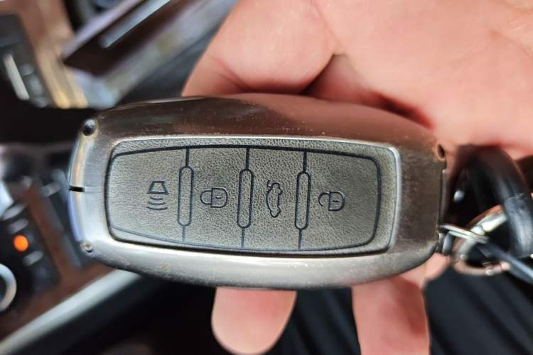 Used Haval H8 2015 2.0T Two-Wheel Drive Comfort Version Vehicle Key