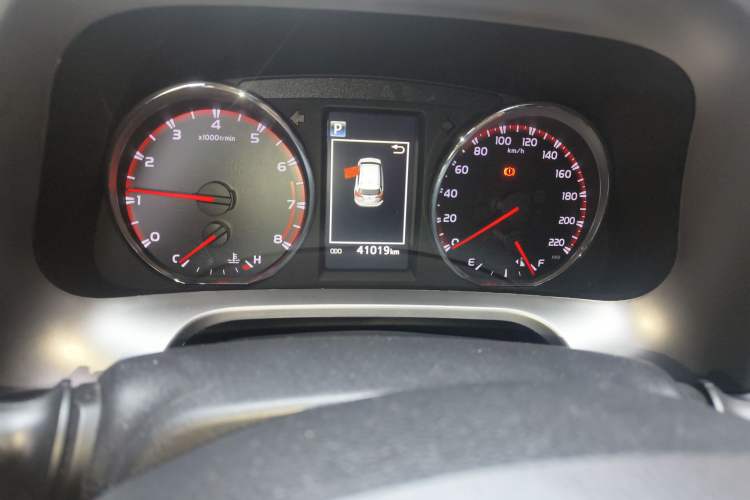 Used Toyota RAV4 2019 2.0L CVT Two-Wheel Drive Fashion X Limited Edition China VI Standard