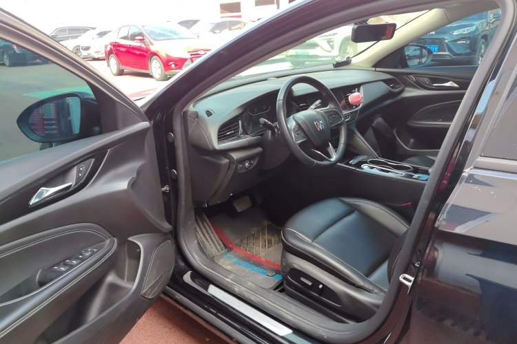 Used Buick Regal 2024 25T Deluxe Edition
