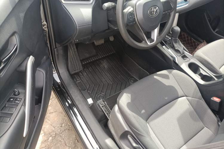 Used Toyota FRONTLANDER 2023 2.0L CVT Elite Edition Driver Seat