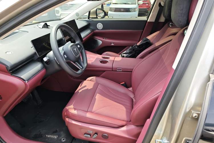 Used VOYAH Lantu Chiguang L 2026 Four-Wheel-Drive Ultra
