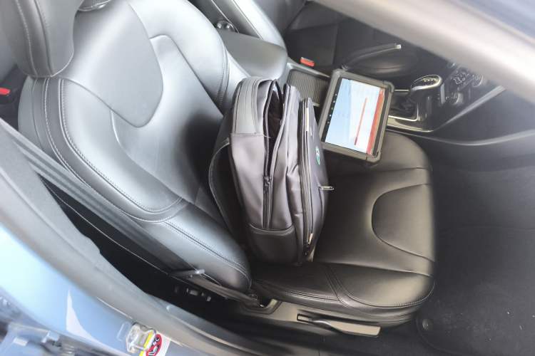 Used Volvo V40 2018 T3 Zhiyi Edition