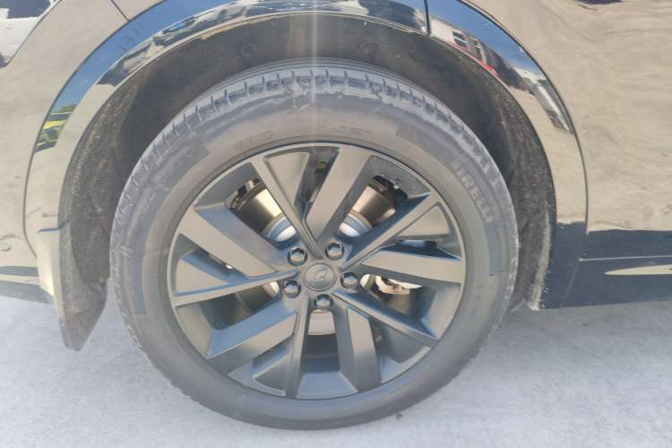 Used Li Auto L7 2023 Pro Model Exterior 5