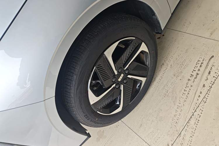 Used Geely Galaxy L6 2025 EM-i 140km Starship Edition