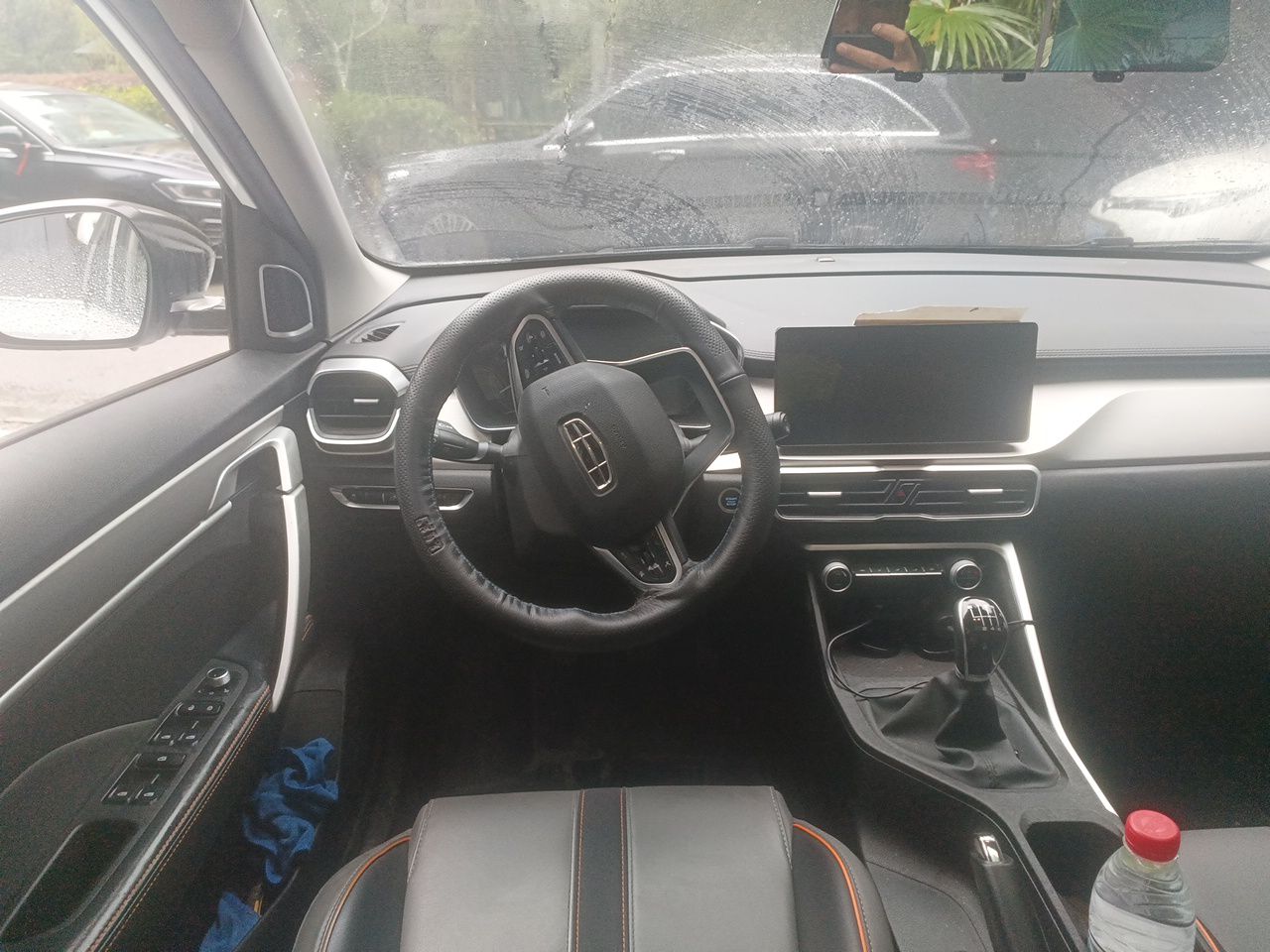 Geely Auto Coolray 2023 1.4T Manual Gold Edition — снимка 10