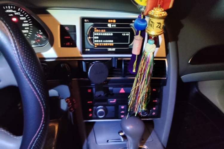 Used Audi A6L 2011 2.0 TFSI Automatic Standard Edition Audio And AC Panel