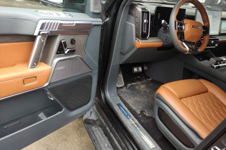 Used Brave warrior 917 2023 Range-Extended Base Model
