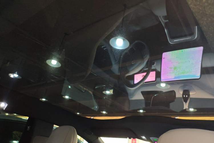 Used Nio ET5T 2025 75 kWh Touring Headliner