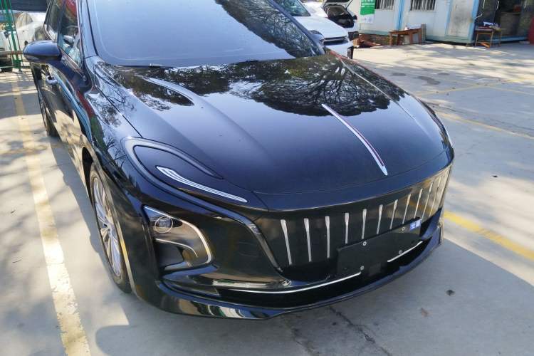 Used Hongqi E-QM5 2023 620km PLUS
