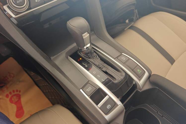 Used Honda Civic 2016 220TURBO CVT Luxury Edition