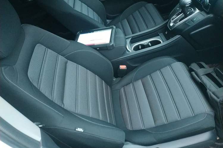 Used Honda Breeze 2021 240TURBO CVT Front-Wheel Drive Elite Edition Right Front Seat