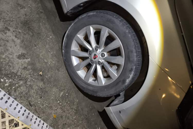 Used Roewe i6 New Energy 2017 45T Hybrid Connect & Smart Enjoyment Edition Exterior 7