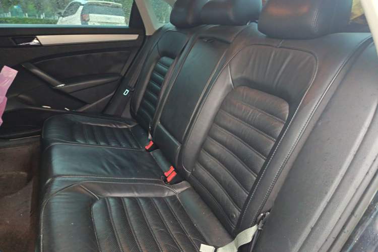 Used Volkswagen Passat 2014 1.8TSI DSG Prestige Edition Left Rear Seat