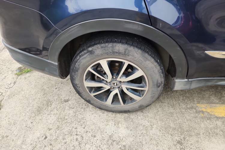 Used Dongfeng Fengon 580 2016 1.5T Manual Luxury Edition Right Rear Wheel Hub