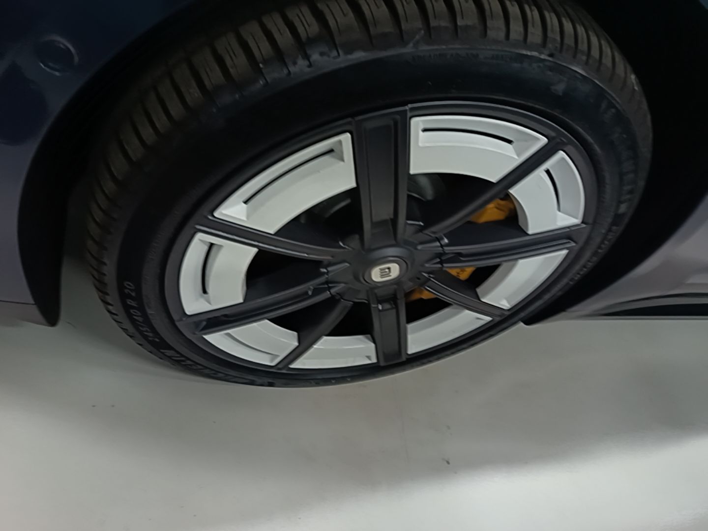 Xiaomi Auto SU7 2024 Rear-Drive Ultra-Long Range Advanced Pro-Level Intelligent Driving Version — снимка 10