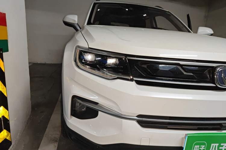 Used CHANGAN CS35PLUS 2018 1.6L Automatic Smart Connect Version China V Standard Right Front Headlight