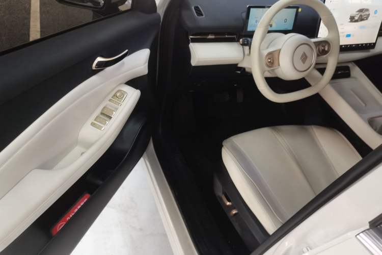 Used Baojun Yunhai 2024 500km Pure Electric Version
