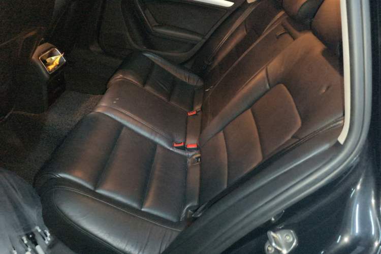 Used Audi A4L 2011 2.0 TFSI Technology Edition